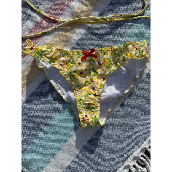 NWOT, Brand Unknown, Lemon & Cherry Gingham Bikini Set, Yellow, Sz S - Picture 4 of 11